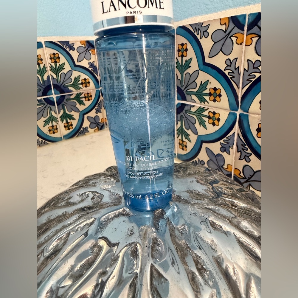 Lancôme Bi-Facil Double-Action Eye Makeup Remover ✨
Full Size 4.2 fl oz / 125 ml